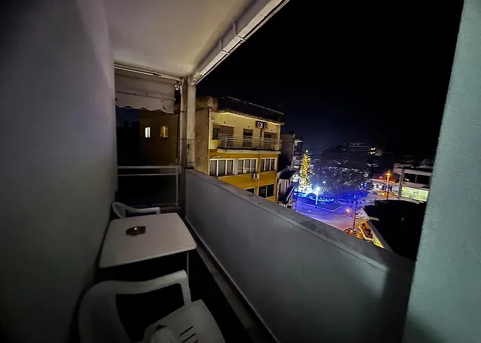 In 20 M From Center Драма